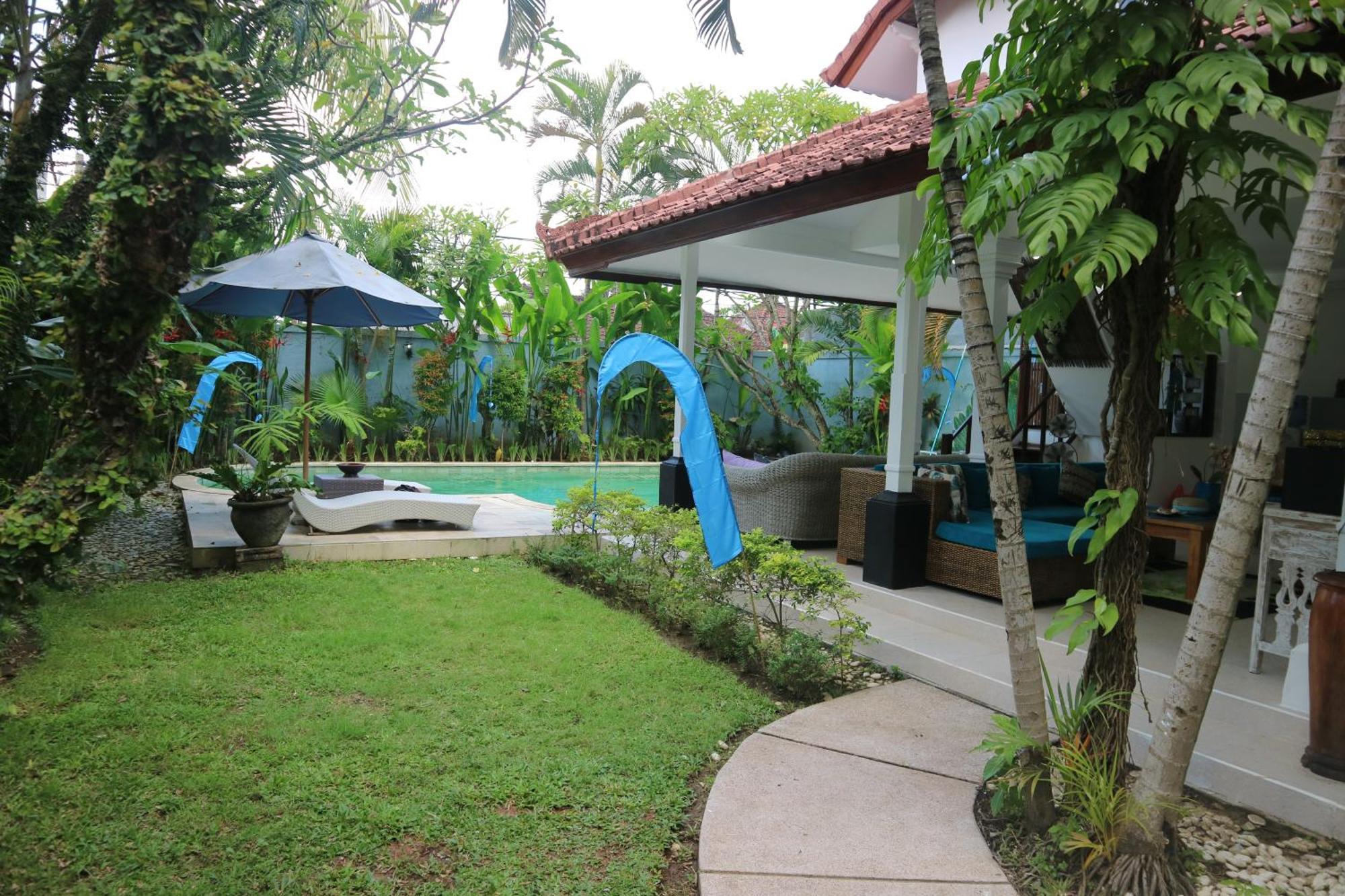 Villa Alam Biru Gardenia Seminyak Esterno foto