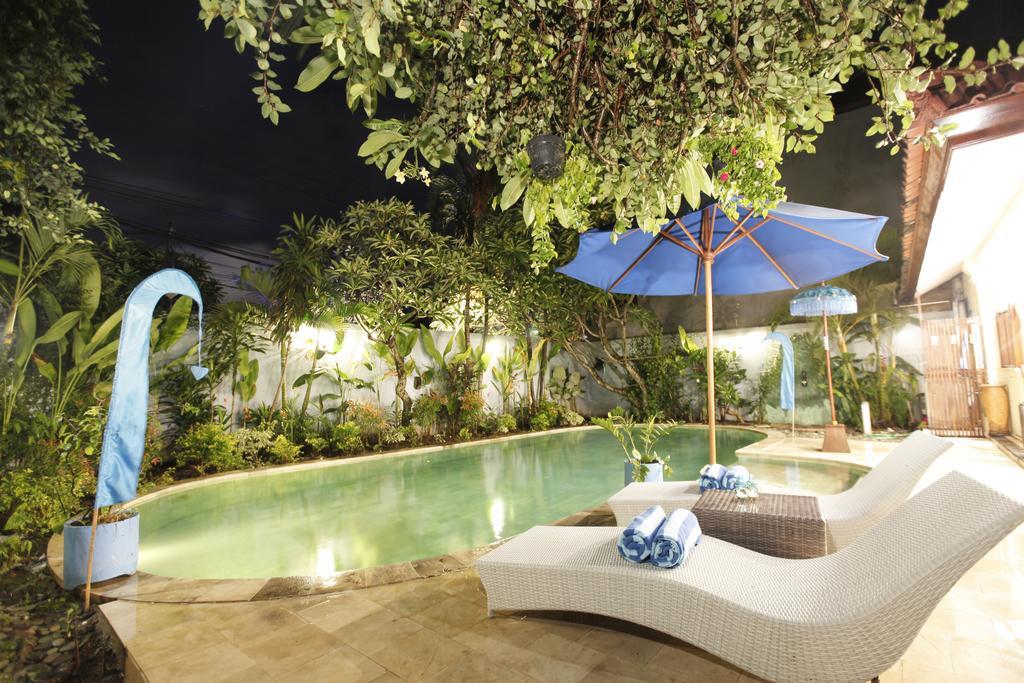 Villa Alam Biru Gardenia Seminyak Esterno foto