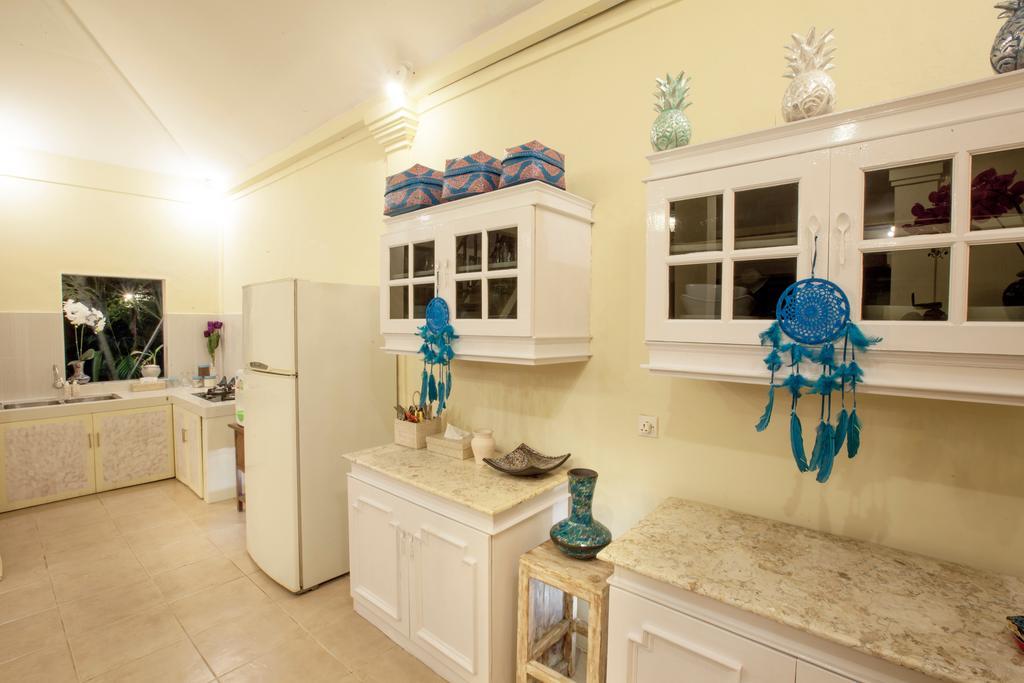 Villa Alam Biru Gardenia Seminyak Esterno foto