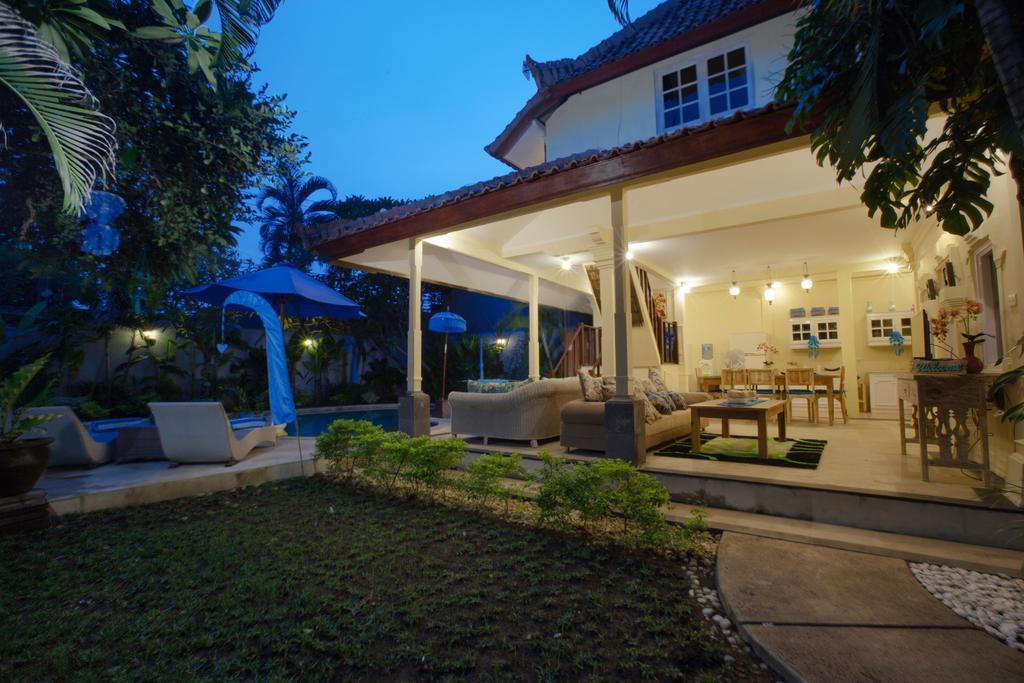 Villa Alam Biru Gardenia Seminyak Esterno foto